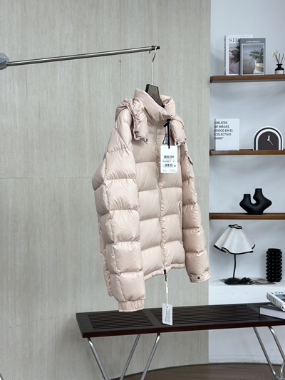 ハイクオリティダウンジャケット側面デザイン